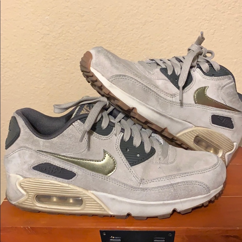 Women’s Nike Air Max 7.5